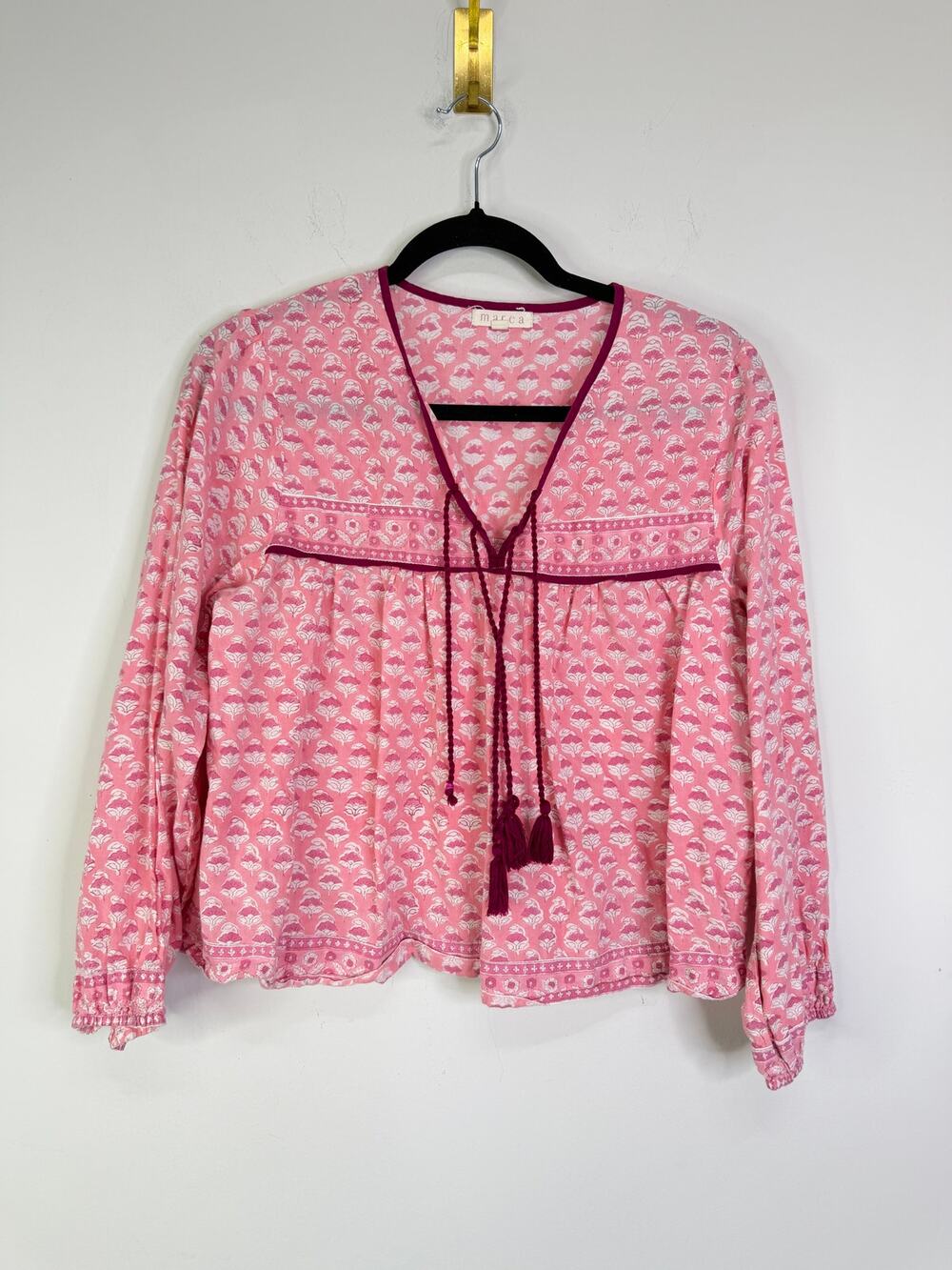 Marea Isla top pink floral block print puff sleeves Size Medium Pink
